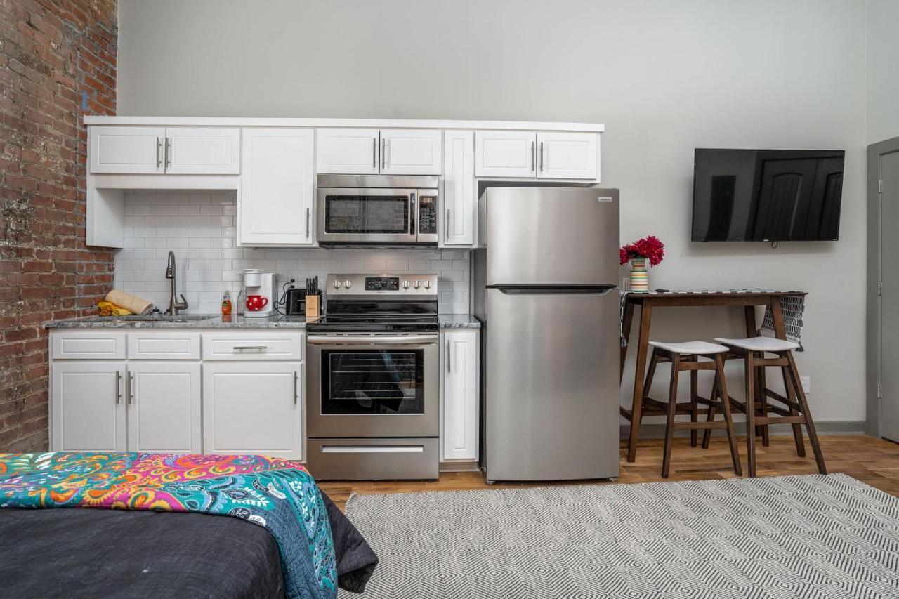 The Davis Lofts At Main Street - Unit 3D Apartment Rocky Mount Luaran gambar